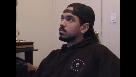 Snapshot of chainnballz chatting on February 5, 1:54 am ChainNballzz online show from February 5, 1:54 am