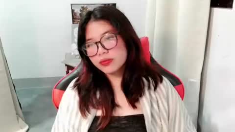 Snapshot of chakadal_xx chatting on February 6, 1:36 pm chakadal_xx online show from February 6, 1:36 pm