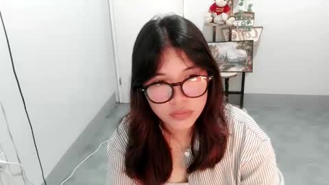 Snapshot of chakadal_xx chatting on February 24, 2:37 pm chakadal_xx online show from February 24, 2:37 pm