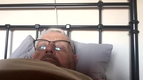 Snapshot of challe53 chatting on April 4, 4:48 pm challe online show from April 4, 4:48 pm