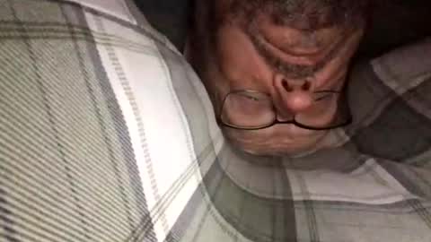 Snapshot of challe53 chatting on April 19, 2:00 am challe online show from April 19, 2:00 am