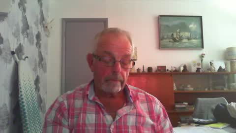 Snapshot of champers37 chatting on June 24, 8:35 am Champers online show from June 24, 8:35 am