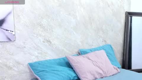 Snapshot of chanel_munoz chatting on December 16, 4:06 am online show from December 16, 4:06 am