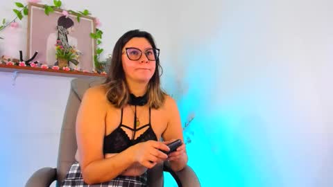 chanell online show from March 25, 8:42 am