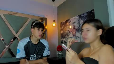 Chanellandmax online show from November 28, 1:25 pm