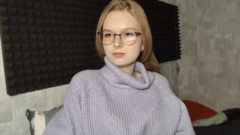 Lia online show from February 13, 7:15 am