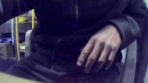 Snapshot of changoleonzote chatting on March 23, 9:19 pm changoleonzote online show from March 23, 9:19 pm