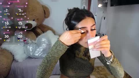 Snapshot of channelrose_1 chatting on October 29, 8:05 am Isabella online show from October 29, 8:05 am