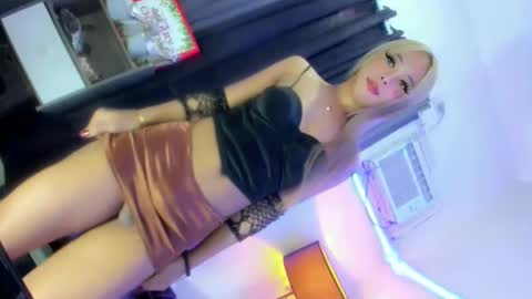 chantal_fuck online show from January 10, 12:23 am