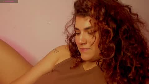 Snapshot of chantal_leon chatting on May 16, 11:25 pm online show from May 16, 11:25 pm
