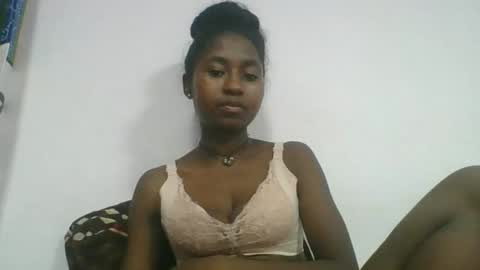 chantale483461 online show from March 22, 5:27 pm