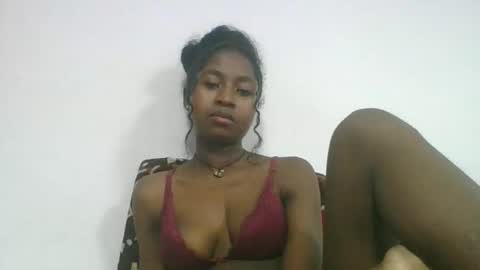 chantale483461 online show from March 26, 6:13 pm
