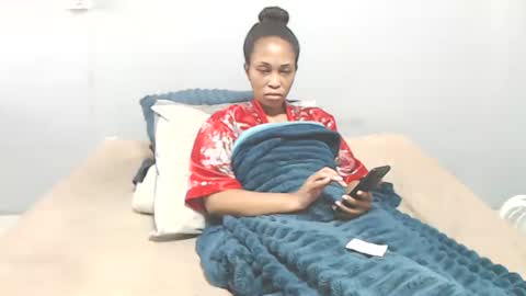 chantel87_ online show from November 26, 7:53 am