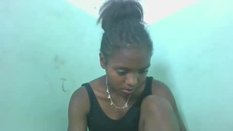 chanteuse655720 online show from May 2, 4:45 pm