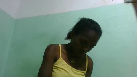 Snapshot of chanteuse655720 chatting on June 7, 7:45 am chanteuse655720 online show from June 7, 7:45 am