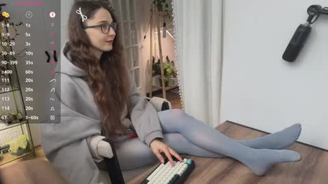 Snapshot of chantwow chatting on May 19, 9:04 am Liz online show from May 19, 9:04 am