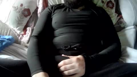 Guy online show from December 1, 2:44 pm