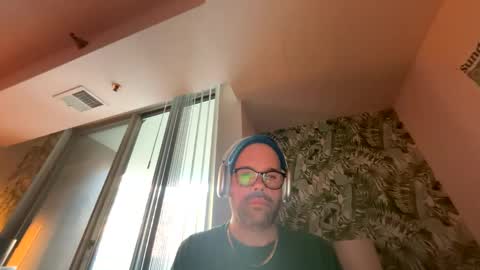 Snapshot of chappellm0an chatting on November 2, 1:57 pm Chappell online show from November 2, 1:57 pm