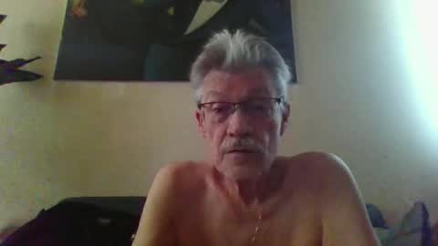Snapshot of chapsmaster chatting on June 23, 9:29 am Chapsmaster online show from June 23, 9:29 am