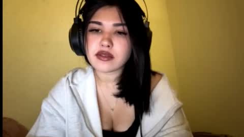 Lola online show from December 16, 1:38 pm