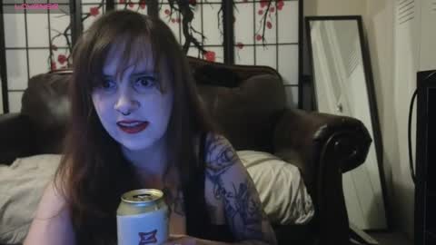 Snapshot of chariotmay chatting on December 20, 4:31 am Chariot May online show from December 20, 4:31 am