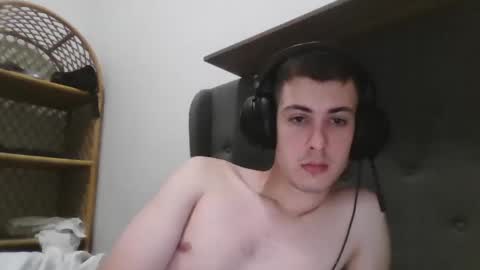 Snapshot of charismaticcharm chatting on January 19, 11:01 am charismaticcharm online show from January 19, 11:01 am