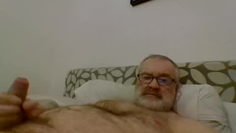 Snapshot of charlee1907 chatting on December 17, 9:05 pm charlee19 online show from December 17, 9:05 pm