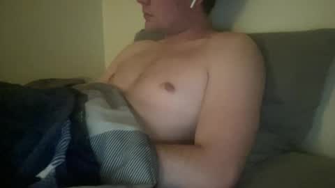 Snapshot of charles20029 chatting on November 2, 2:47 am charles20029 online show from November 2, 2:47 am