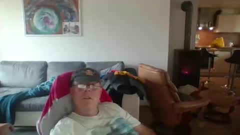 charles6064 online show from January 19, 9:35 am