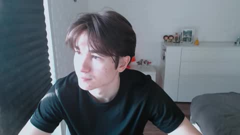 charleshanson69 online show from October 10, 11:42 am