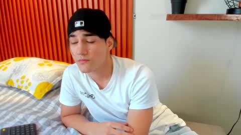 Snapshot of charley_morgan chatting on February 5, 7:10 pm charley_morgan online show from February 5, 7:10 pm