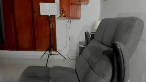 Snapshot of charley_morgan chatting on February 22, 9:59 pm charley_morgan online show from February 22, 9:59 pm