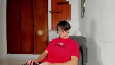 Snapshot of charley_morgan chatting on March 1, 6:32 pm charley_morgan online show from March 1, 6:32 pm