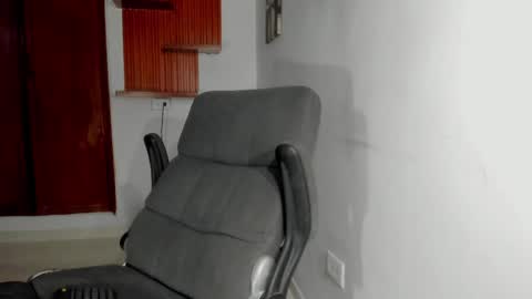 Snapshot of charley_morgan chatting on March 6, 9:42 pm charley_morgan online show from March 6, 9:42 pm