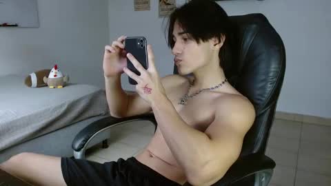 Snapshot of charley_morgan chatting on February 24, 8:40 pm charley_morgan online show from February 24, 8:40 pm