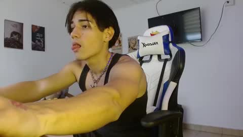 Snapshot of charley_morgan chatting on March 15, 7:53 pm charley_morgan online show from March 15, 7:53 pm