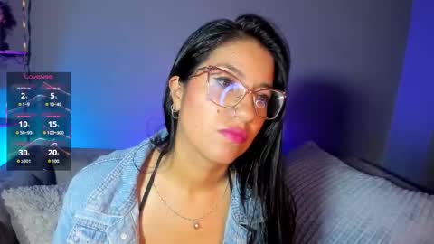 charlhot_ online show from November 12, 12:38 pm