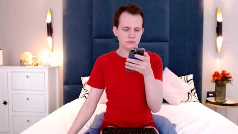 Snapshot of charlie_madison1 chatting on February 12, 9:26 am Charley online show from February 12, 9:26 am