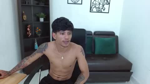 Snapshot of charlie_oconnor chatting on January 30, 9:47 am Charlie oconnor online show from January 30, 9:47 am