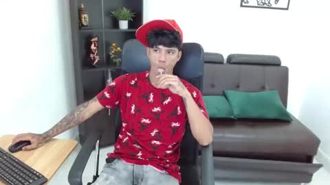 Snapshot of charlie_oconnor chatting on February 4, 3:11 am Charlie oconnor online show from February 4, 3:11 am