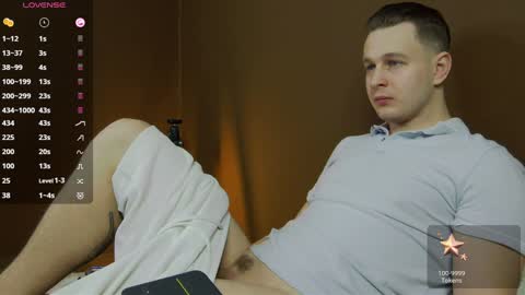 Snapshot of charlie_smiley chatting on December 11, 5:21 am Charlie Smiley online show from December 11, 5:21 am