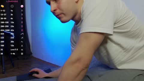 Snapshot of charlie_smiley chatting on January 16, 2:51 am Charlie Smiley online show from January 16, 2:51 am