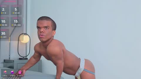 charlie_walkerr online show from April 6, 7:37 pm