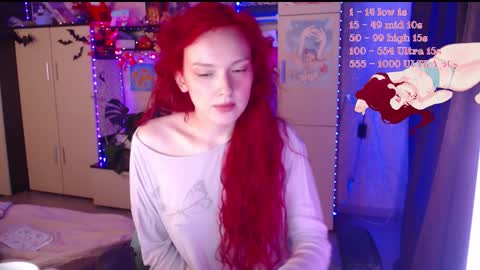 Snapshot of charlie_wtf chatting on October 16, 11:06 pm charlie online show from October 16, 11:06 pm