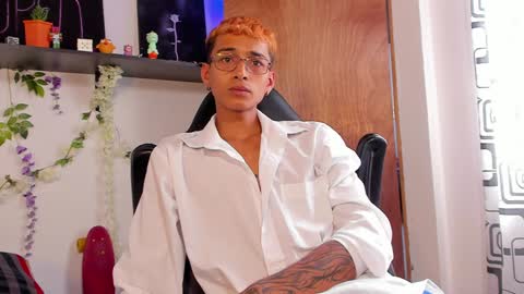 Snapshot of charlieerusso chatting on January 23, 6:35 pm Charles Russo online show from January 23, 6:35 pm