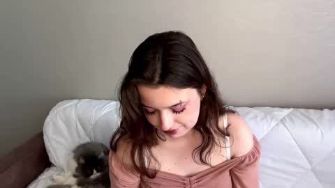 Freya online show from February 21, 1:12 pm