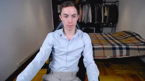 carlos reyes online show from February 25, 7:52 am