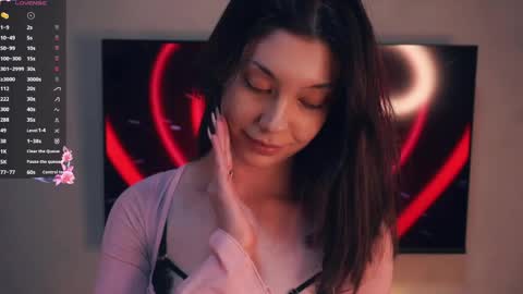 Yumi online show from April 5, 9:34 pm