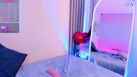 Snapshot of charloottee_1 chatting on February 27, 4:53 pm Char 3  Lets go for the 100 Thumb-Up   online show from February 27, 4:53 pm