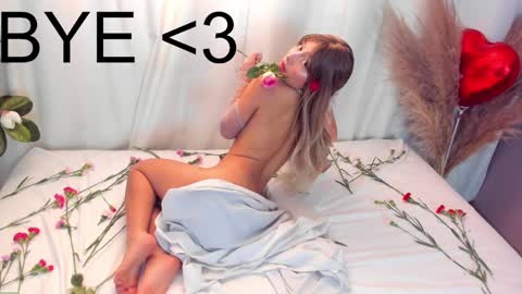 Snapshot of charloottee_1 chatting on March 5, 2:56 pm Char 3  Lets go for the 100 Thumb-Up   online show from March 5, 2:56 pm